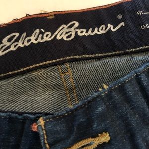 Eddie Bauer women’s denim jeans. NWT. Size 18.